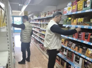 Sivas’ta Gıda Denetimleri Titizlikle Sürüyor: Alo 174 ve CİMER Şikayetleri Takip Ediliyor Sivas’ta Gıda Denetimleri Titizlikle Sürüyor: Alo 174 ve CİMER Şikayetleri Takip Ediliyor