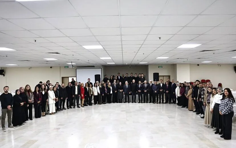 Sivas’ta 24 Kasım Öğretmenler Günü Programı Düzenlendi Sivas’ta 24 Kasım Öğretmenler Günü Programı Düzenlendi