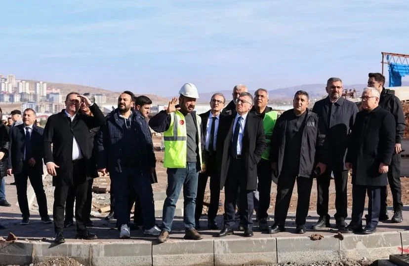 Abdullah Güler’den Sivas’ta Yoğun Ziyaret Turu Abdullah Güler’den Sivas’ta Yoğun Ziyaret Turu