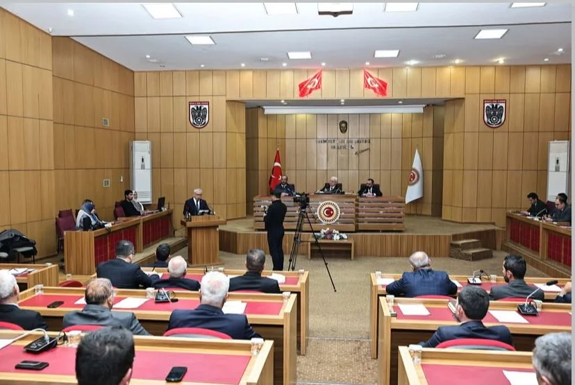 Vali Yılmaz Şimşek, İl Genel Meclisi Bütçe Görüşmelerine Katıldı Vali Yılmaz Şimşek, İl Genel Meclisi Bütçe Görüşmelerine Katıldı