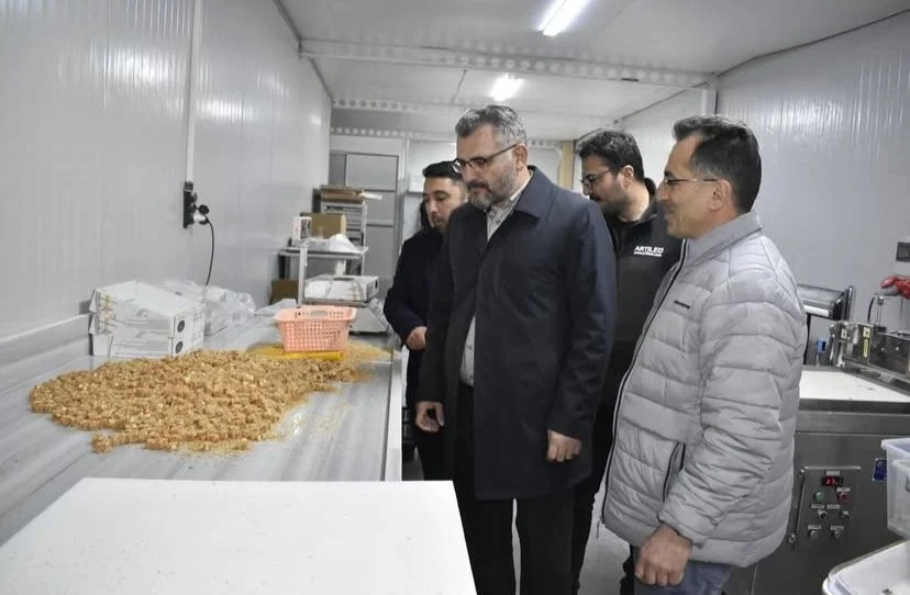 Yönetim Kurulu ve Başkanlar Sivas OSB’de Üretim Turu Yaptı Yönetim Kurulu ve Başkanlar Sivas OSB’de Üretim Turu Yaptı