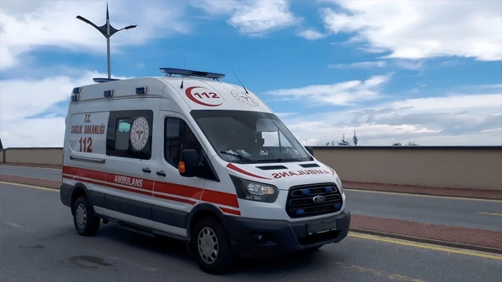 Hakan Aksu: Sivas'a 8 Yeni Ambulans Tahsis Edildi Hakan Aksu: Sivas'a 8 Yeni Ambulans Tahsis Edildi