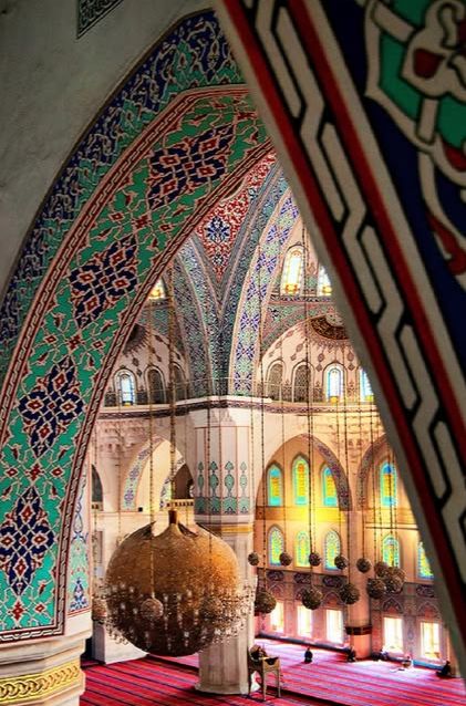 Dünya Bu Rengi Konuşuyor: Türk Mavisi’nin Büyüleyici Hikâyesi! Dünya Bu Rengi Konuşuyor: Türk Mavisi’nin Büyüleyici Hikâyesi!