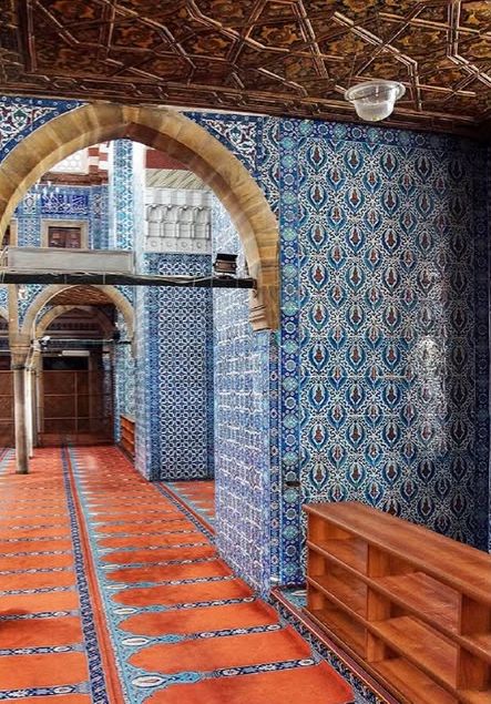 Dünya Bu Rengi Konuşuyor: Türk Mavisi’nin Büyüleyici Hikâyesi! Dünya Bu Rengi Konuşuyor: Türk Mavisi’nin Büyüleyici Hikâyesi!