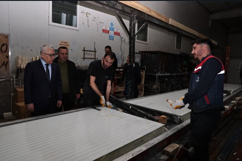 Sivas’ın Ekonomi Kahramanlarına Vali Şimşek’ten Teşekkür: Vergi Rekortmenleri Ziyaret Edildi Sivas’ın Ekonomi Kahramanlarına Vali Şimşek’ten Teşekkür: Vergi Rekortmenleri Ziyaret Edildi