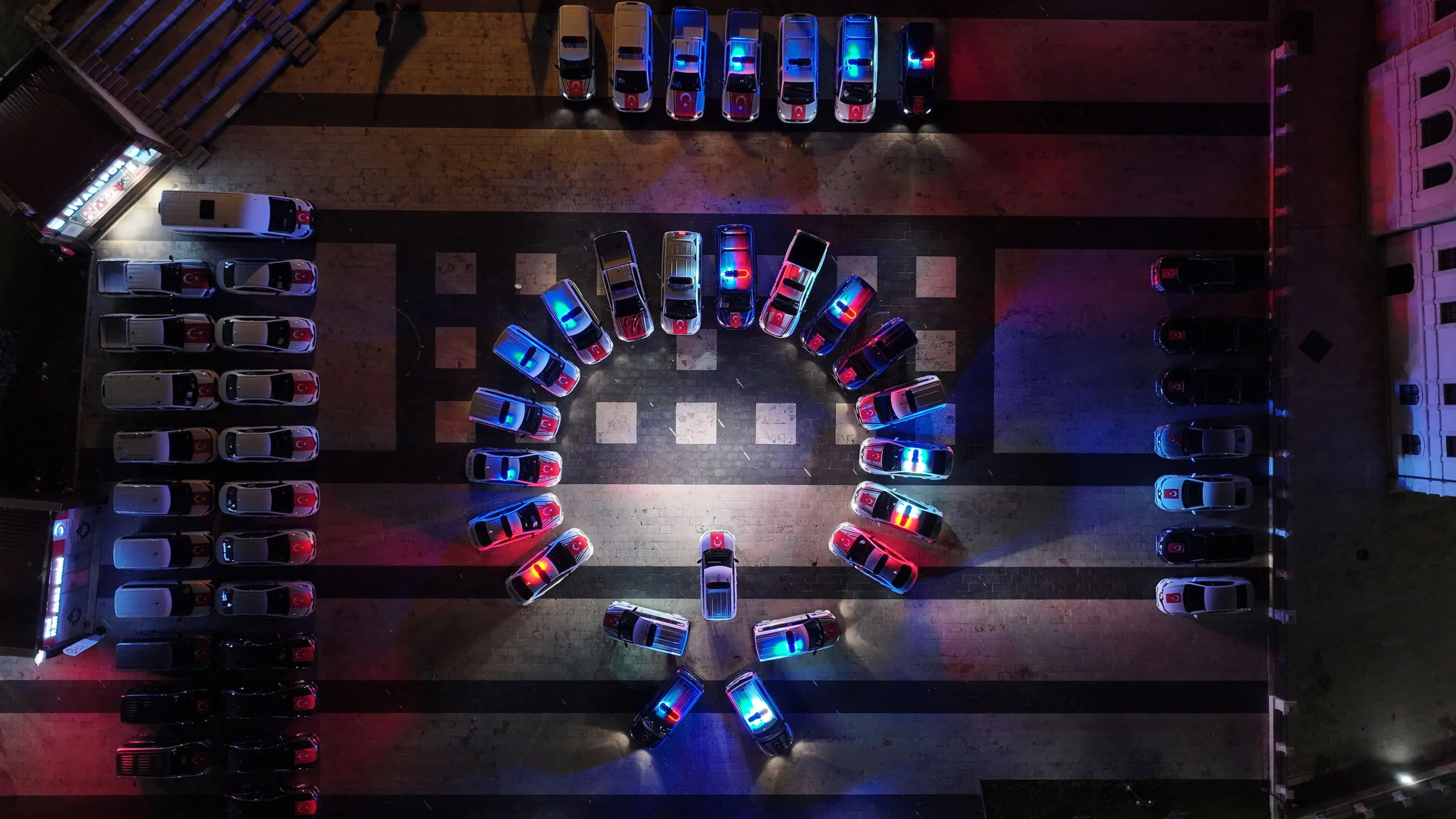 Sivas’ta Güvenlik Güçlerine 62 Yeni Araç Teslim Edildi Sivas’ta Güvenlik Güçlerine 62 Yeni Araç Teslim Edildi